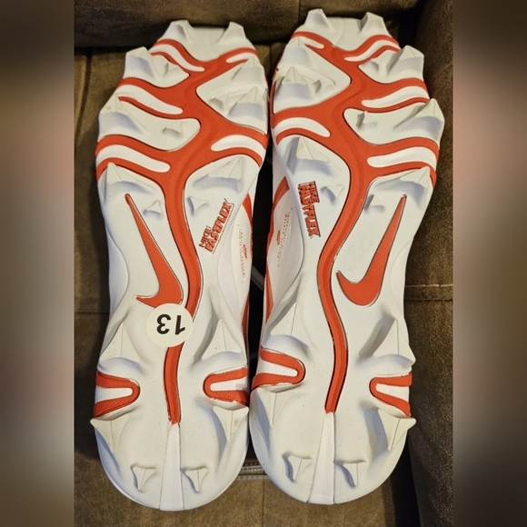 New Nike Alpha Menace 3 Shark Men's Football Cleats Red White CV0582-103 Size 13 - Picture 6 of 6